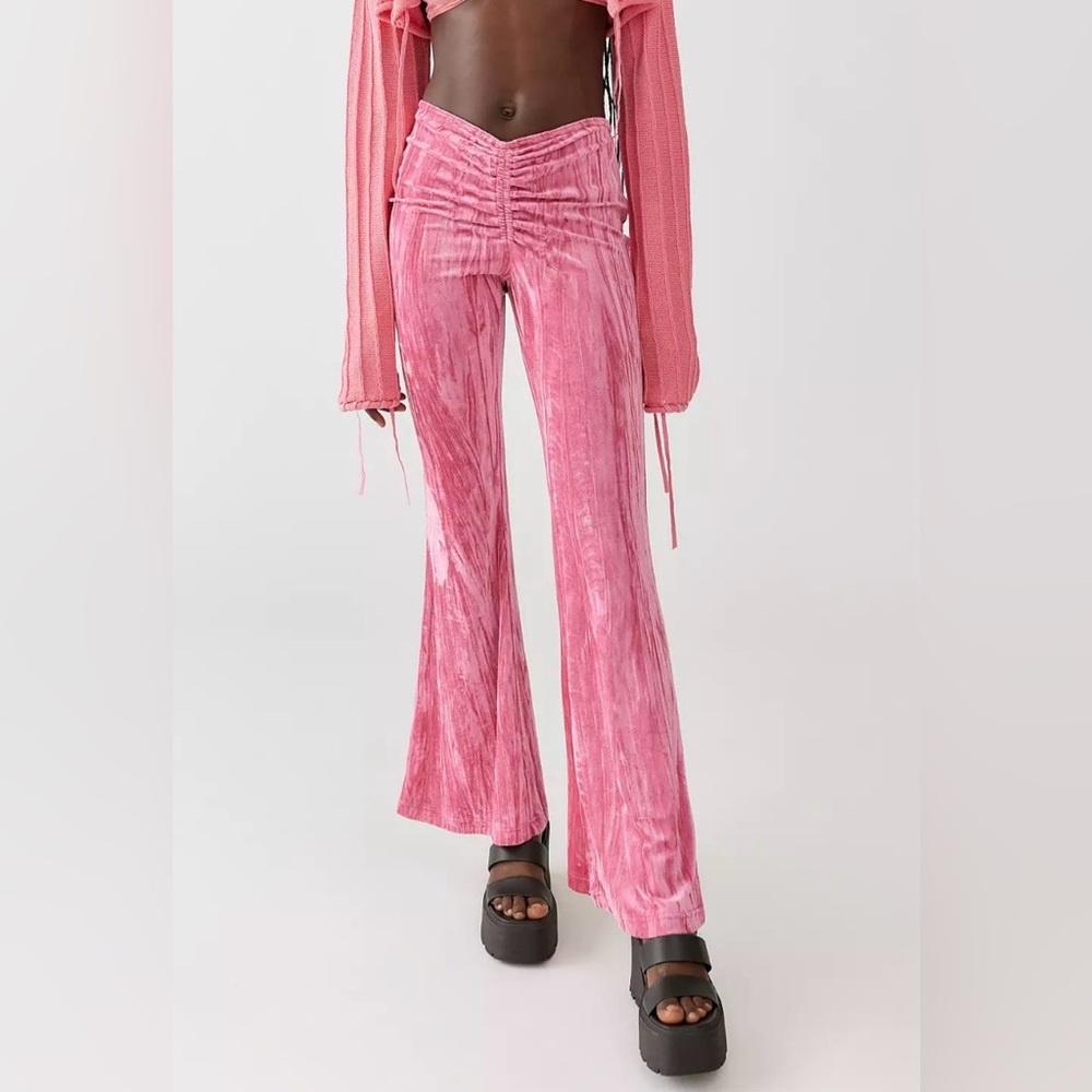 Urban Outfitters Apolonia Velvet Flare Pant, Pink Ruched V Waist, Medium